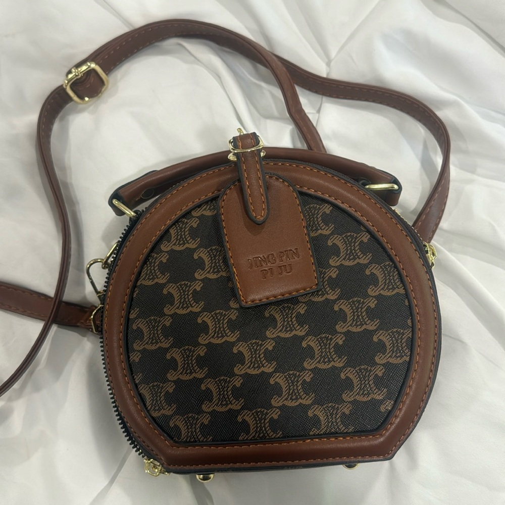 Gorgeous round bag ✨